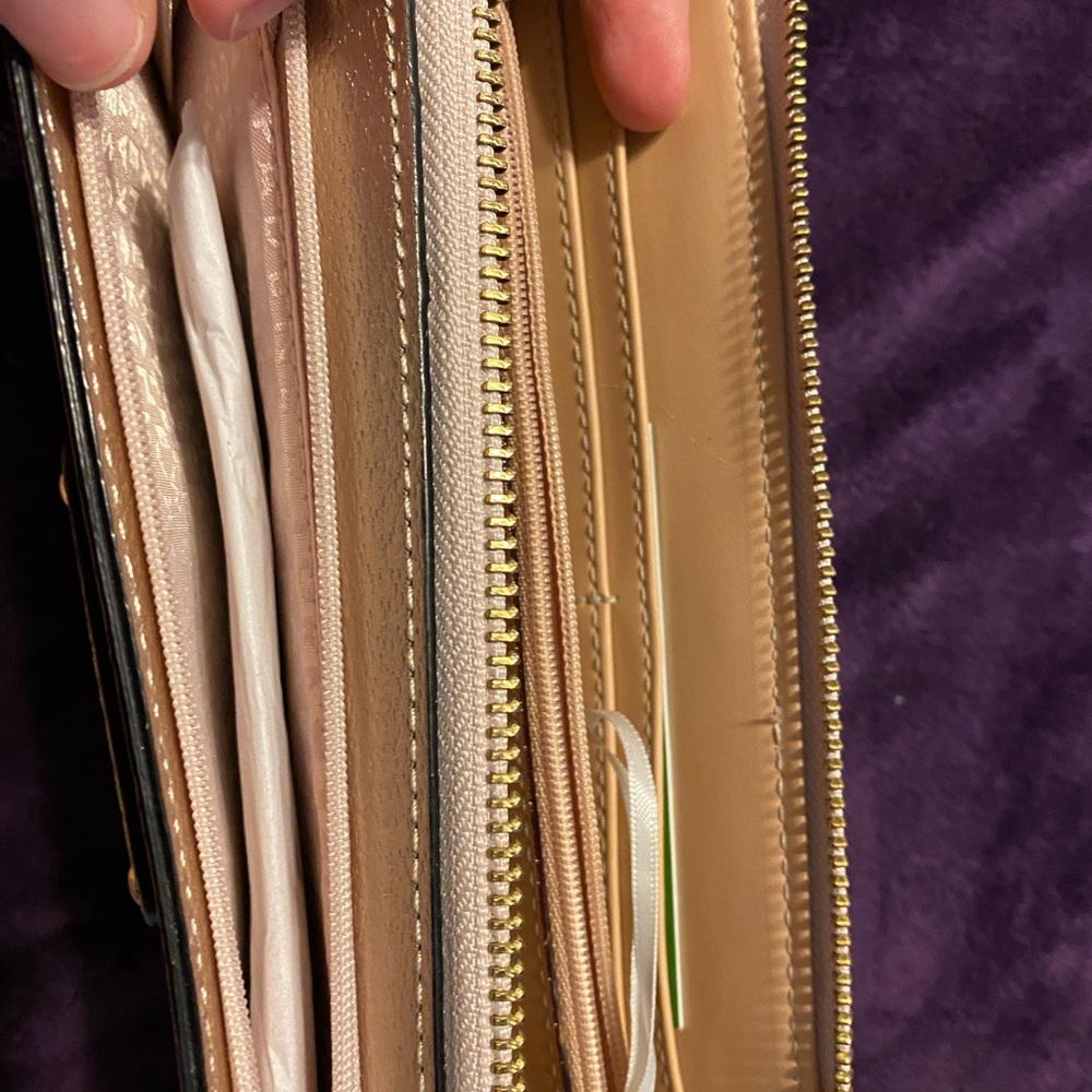 Champagne Kate Spade wallet - Picture 3 of 5